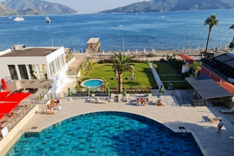 Muğla Marmaris’te 34 yıllık otele mühür!