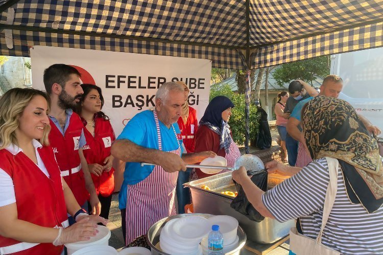 Aydın Efeler’de Türk Kızılayı’ndan lokma hayrı