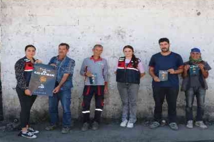 Bingöl Jandarması’ndan ‘Kadına El Kal-Ka-Maz’ çalışması