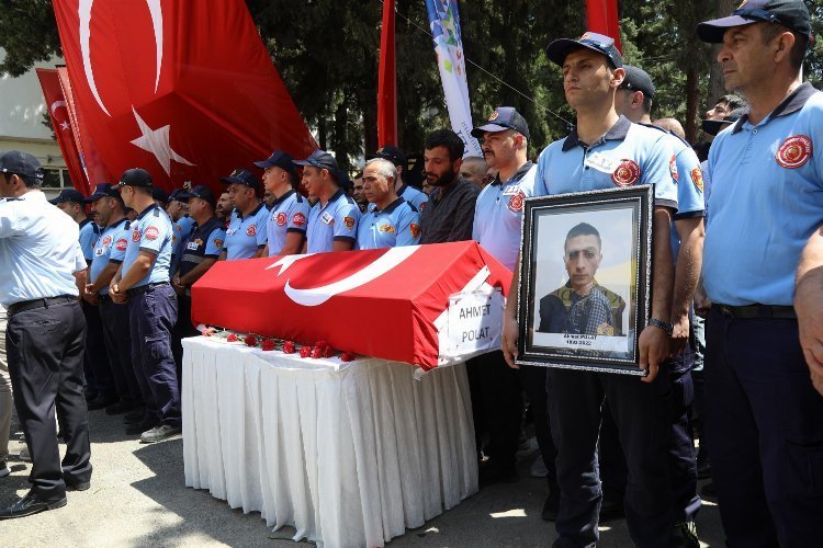 Gaziantep’te itfaiye erleri son seyahatine uğurlandı