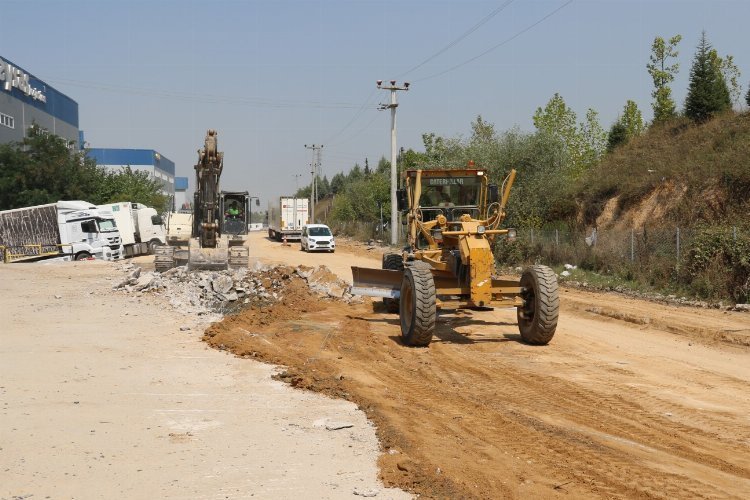 Kocaeli Çayırova’da yol yenileme çalışması