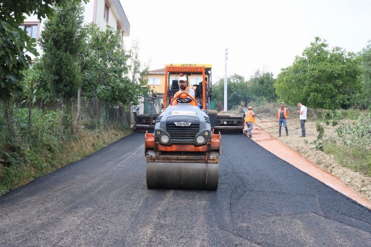 Kocaeli İzmit’te Gündoğdu’ya yeni asfalt yol