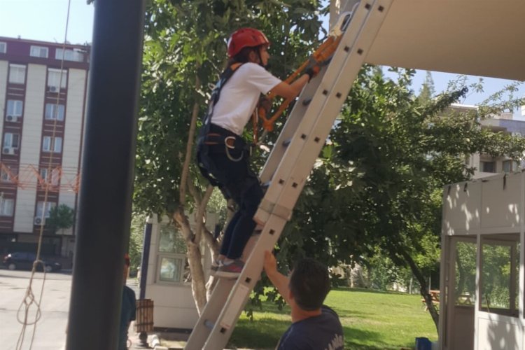 Manisa’da MASKİ işçisine ‘yüksekte çalışma’ eğitimi