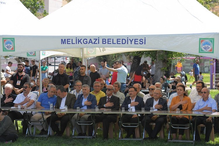 Memduh Büyükkılıç’tan birlik bildirisi