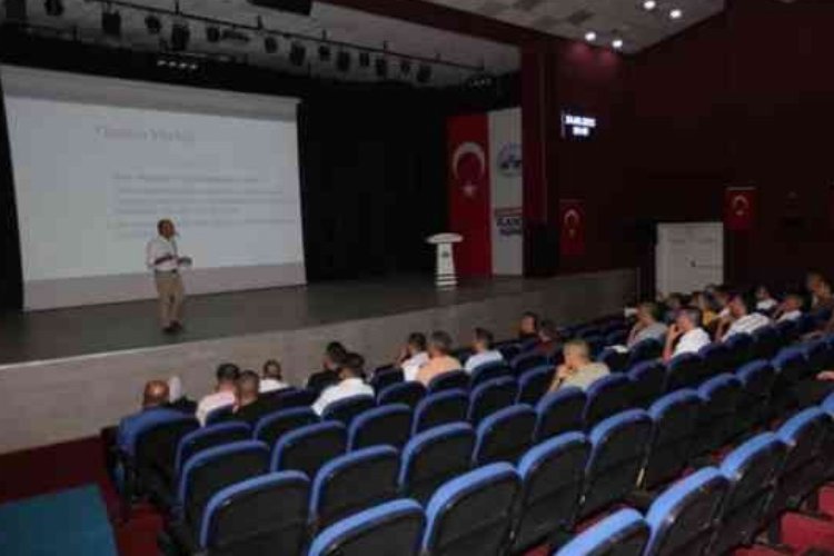 Elazığ Belediyesi’nden otobüs sürücülerine eğitim