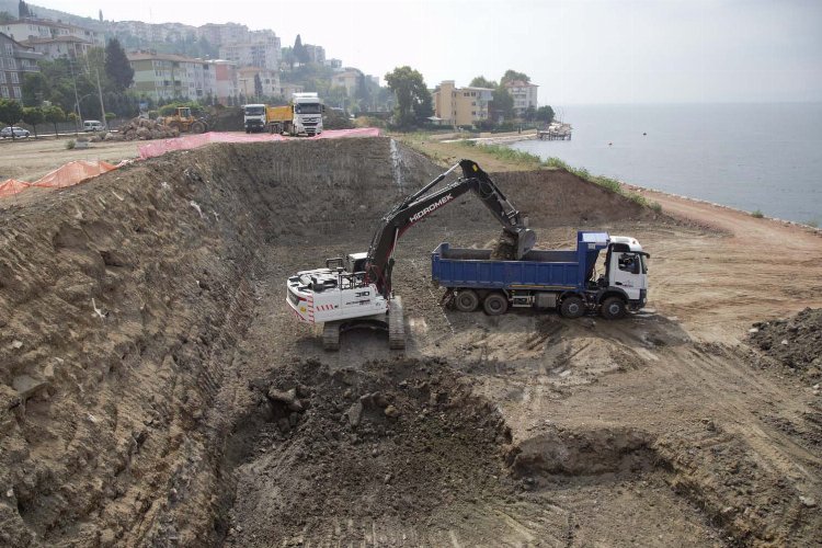 Kocaeli’de çift kaydıraklı Aquapark’a temel