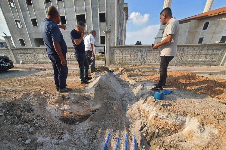 Manisa Yunusemre’de içme suyu çizgisi döşeme çalışması