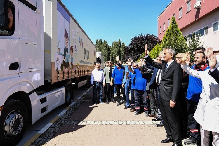 MEB ‘özel öğrencilere’ eğitim kitlerini gönderdi