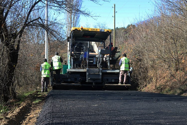 Sakarya’da kentin kuzeyinde dev asfalt atağı