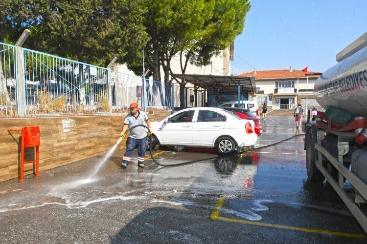 İzmir Karabağlar’da eğitime paklık dayanağı