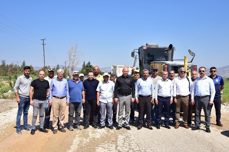 Manisa Salihli’deki yol çalışmaları sürüyor