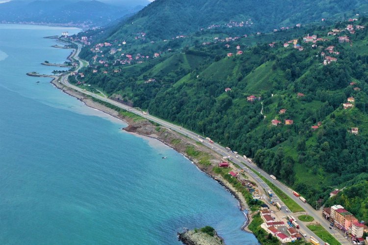 Rize’de Bozkale-Söğütlü ortası ışıklandırılıyor