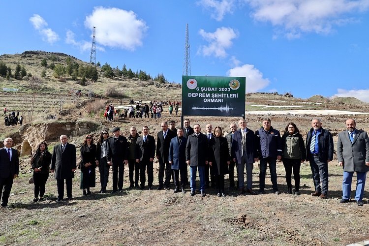 Nevşehir’de zelzele şehitlerine hatıra ormanı