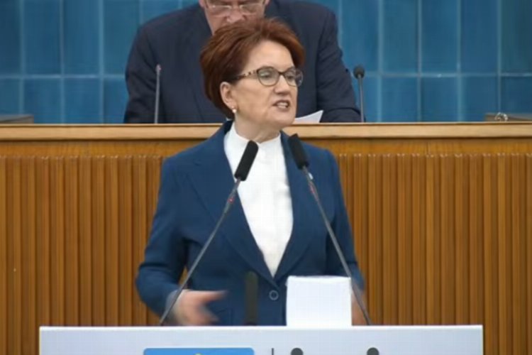 Meral Akşener, partisinin küme toplantısında konuşuyor (CANLI)